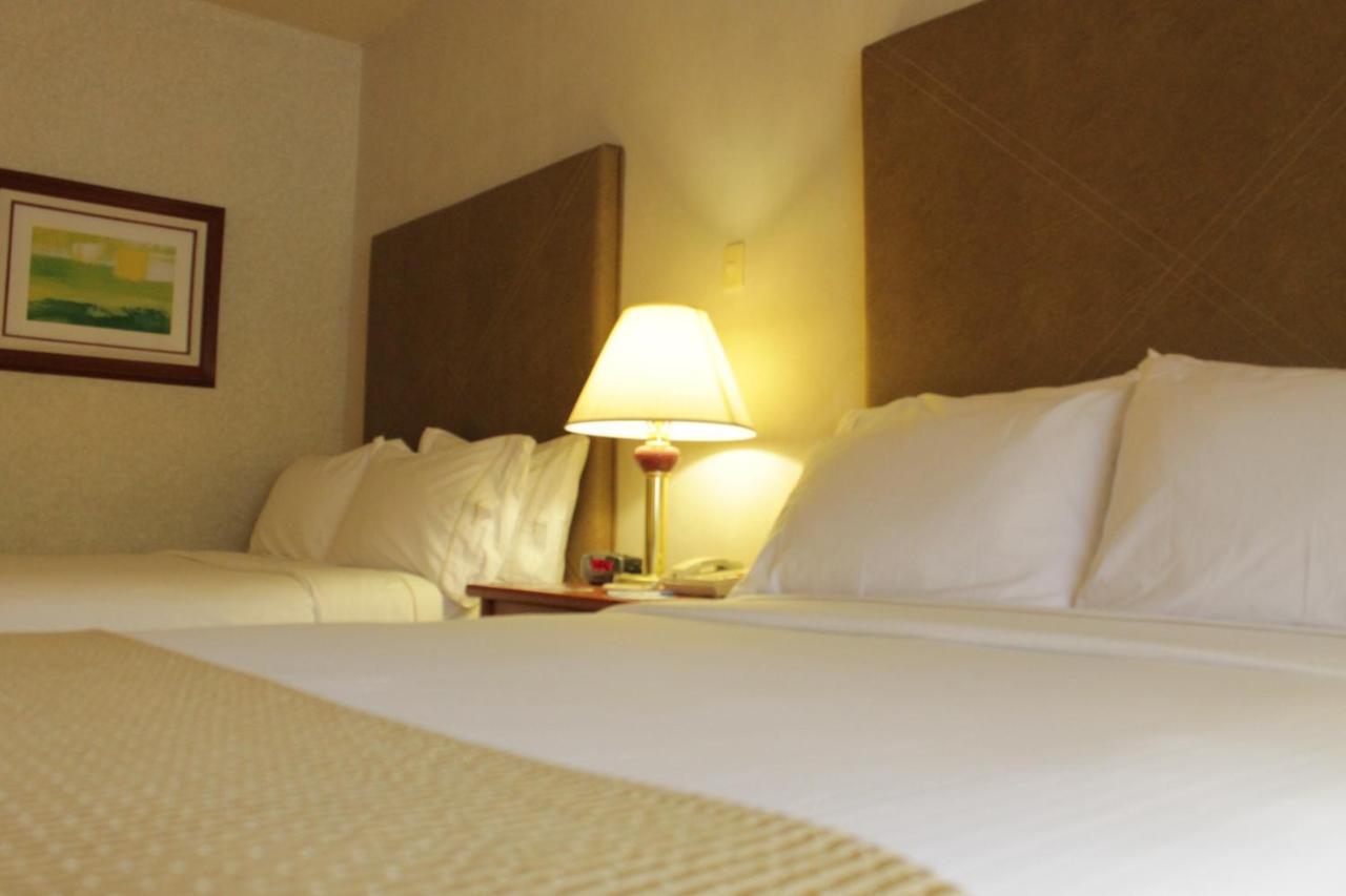 Holiday Inn Express Chihuahua By Ihg מראה חיצוני תמונה