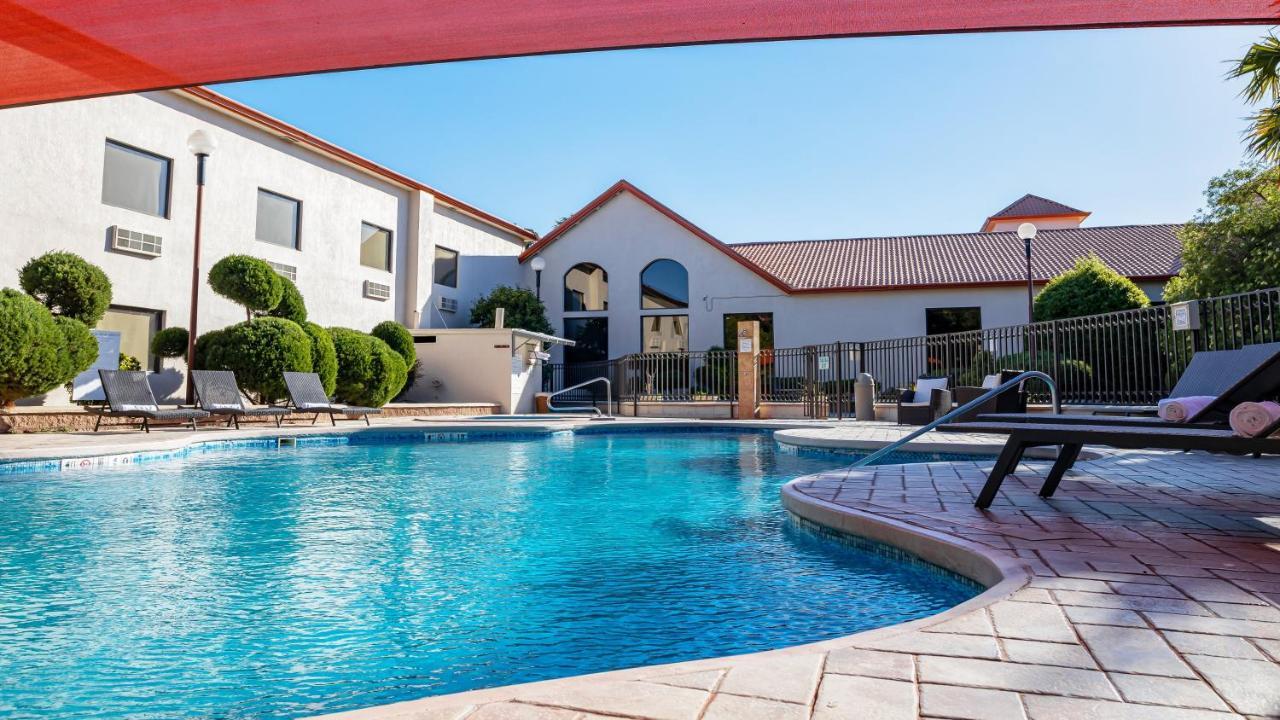 Holiday Inn Express Chihuahua By Ihg מראה חיצוני תמונה