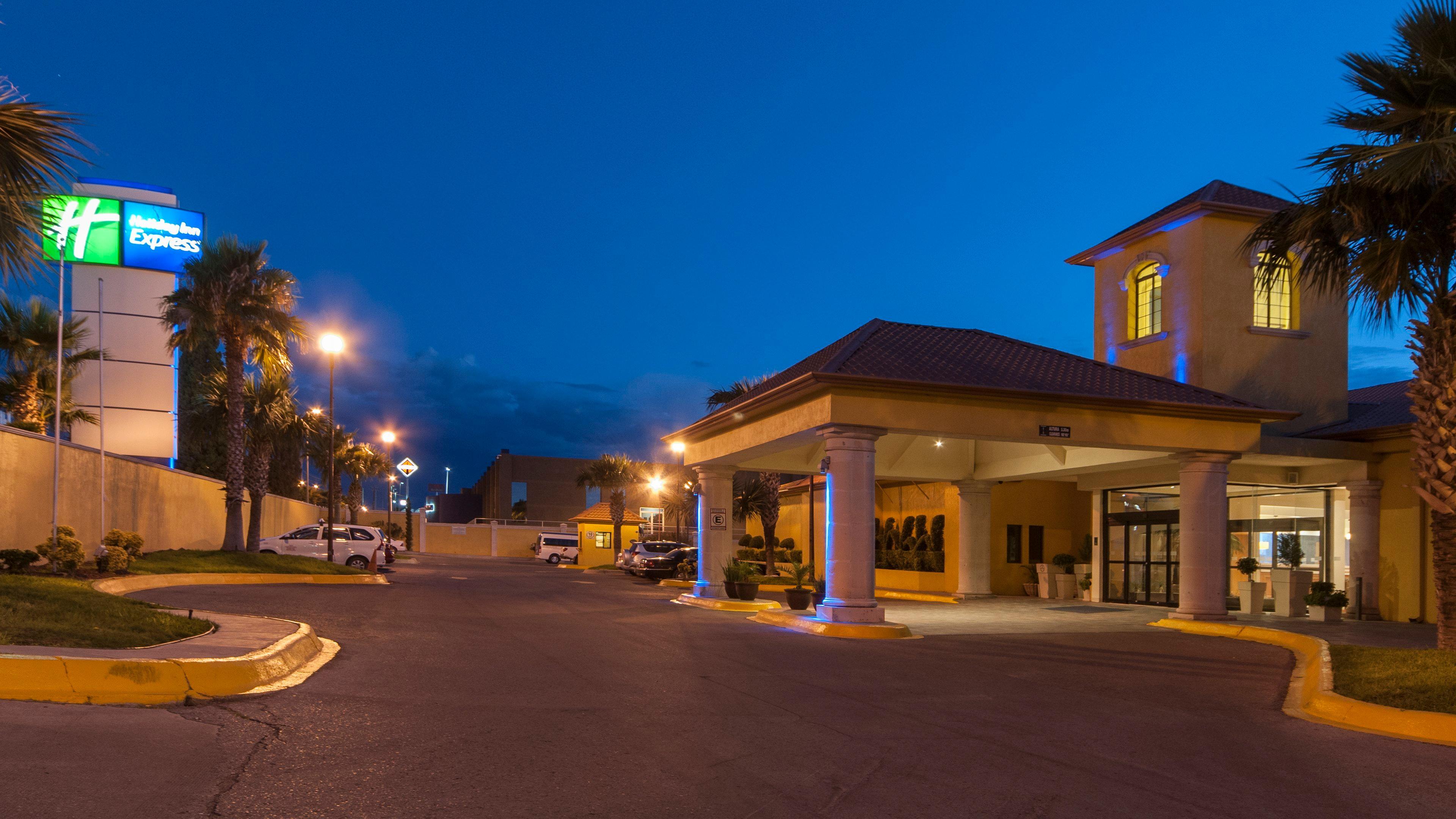 Holiday Inn Express Chihuahua By Ihg מראה חיצוני תמונה