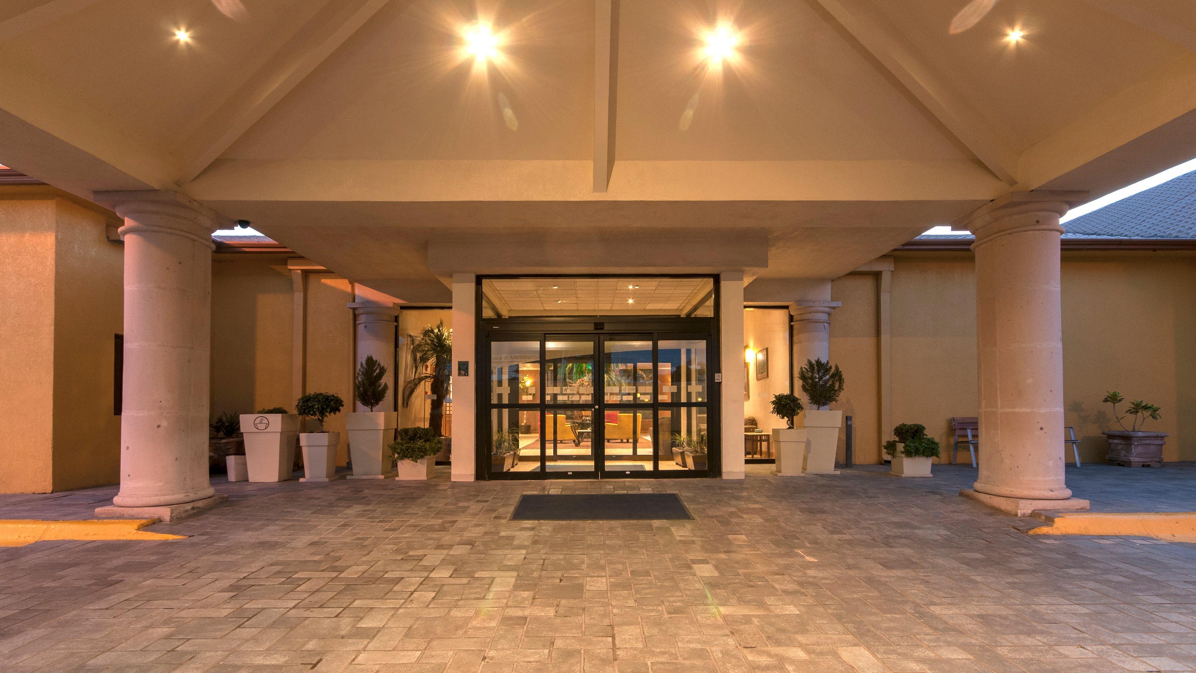 Holiday Inn Express Chihuahua By Ihg מראה חיצוני תמונה